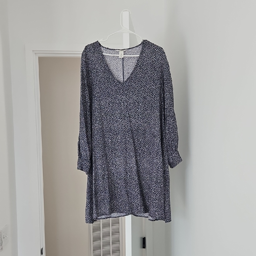 H&M Blue and White 3/4 Sleeve Dress